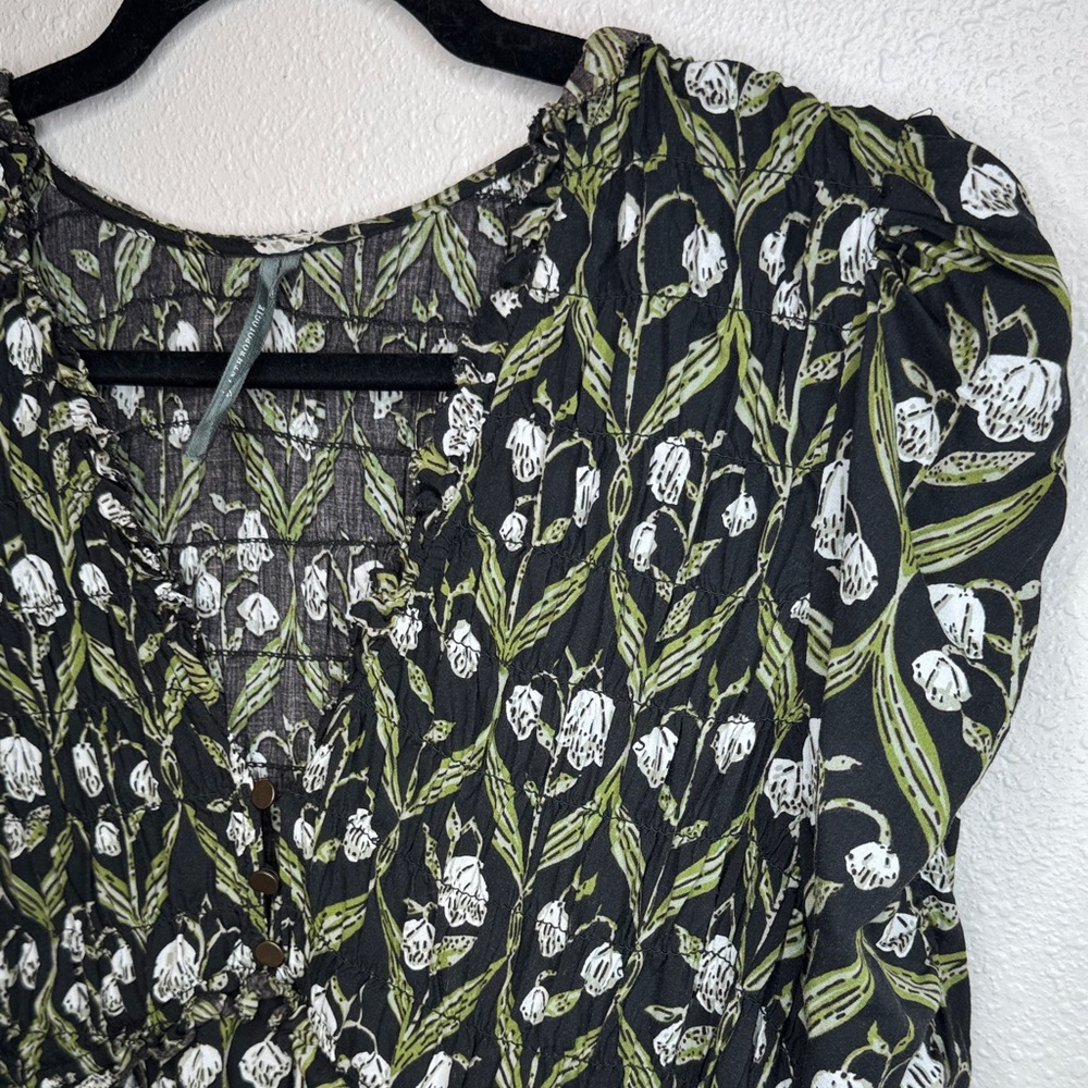 Anthropologie Ruched Sleeve V-neck Black and Green Floral Blouse Fall - XL - Picture 7 of 13